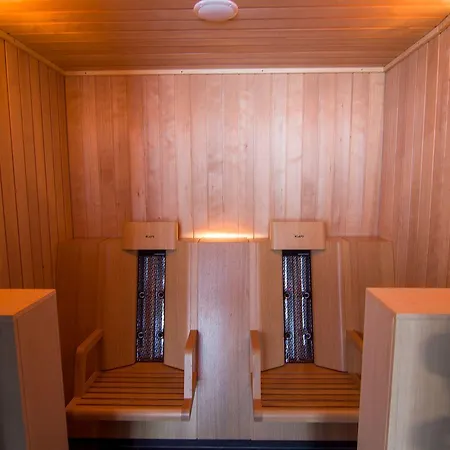 Barczyzna Medical ホテル ネクラ