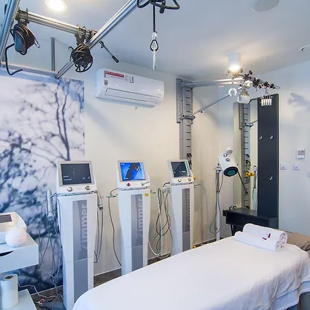 Barczyzna Medical ホテル